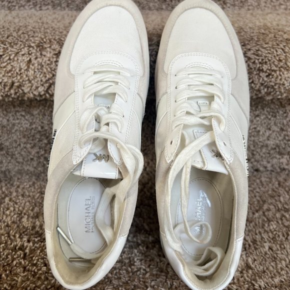 Michael Kors Women's Off White Leather Sneakers. - Picture 8 of 12